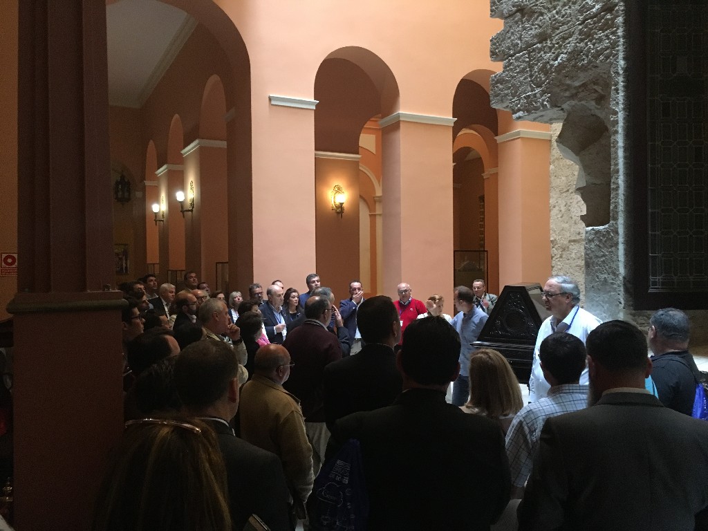 Visita al Ayuntamiento de Sevilla y recepción municipal